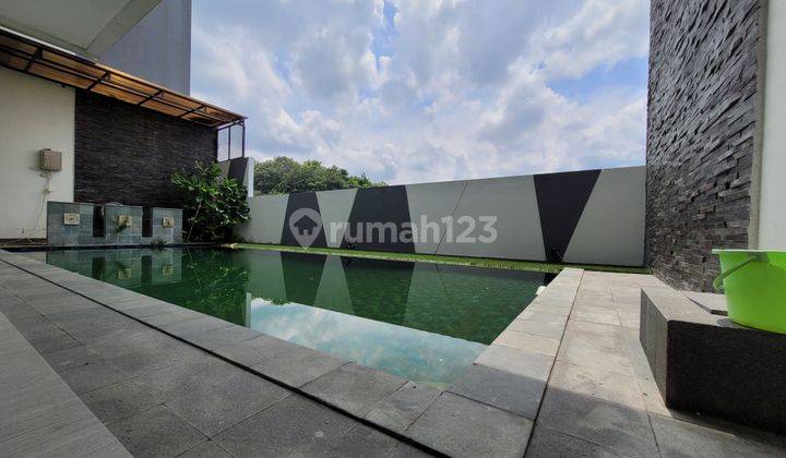 Rumah Mewah di Candi Golf Ada View Dan Kolam Renang 2