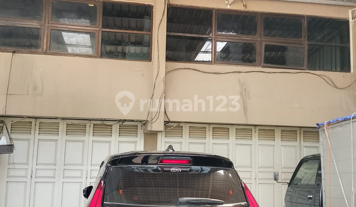 Three-Storey Shophouse Near Panti Wilasa Citarum Semarang 1