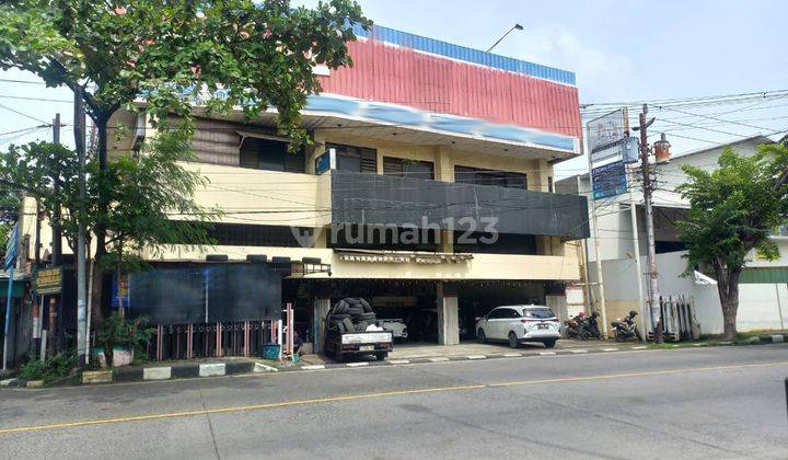 Bangunan Komersil 3 lantai di Widoharjo dr Cipto Semarang 1