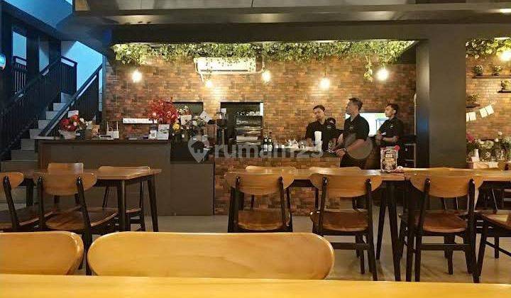 Resto Mewah Furnished di Candi Golf Boulevard 2