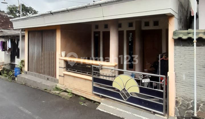 Rumah Tengah Kota di Karang Rejo Gajahmungkur dekat Unika 2