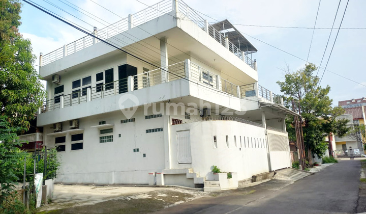 Rumah Tengah Kota dekat ke Simpang Lima dan Mall Ciputra 1