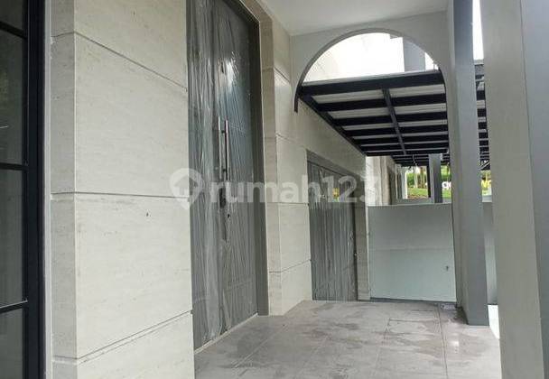 Rumah Eksklusif Luas 240 m2 Mainroad Citragrand Semarang 2