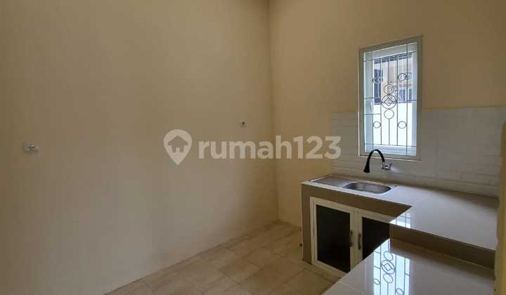 Ready-to-Occupy House in Tlogomulyo Near Woltermonginsidi 2