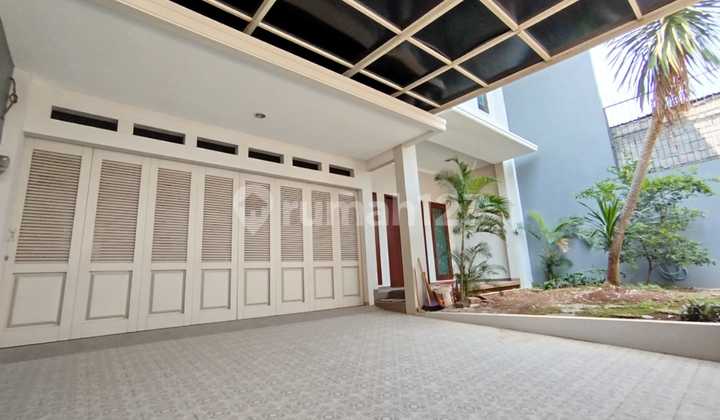 Rumah Bagus dalam Cluster Telaga Bodas dekat ke Akpol 1