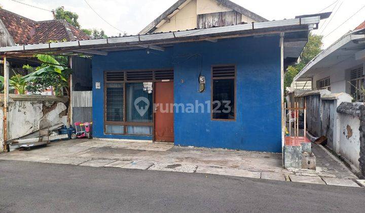 Rumah Hitung Tanah di Barusari Jl Hos Cokroaminoto  2