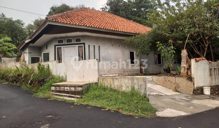Jual Rumah Hitung Tanah di Jangli Dekat Bina Bangsa School 1