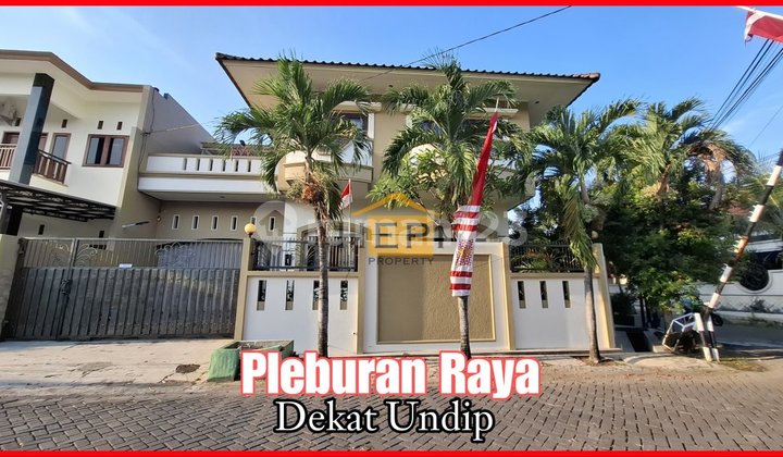 Luxury House in Pleburan Raya Near Telogorejo Semarang Close to Simpang Lima 1
