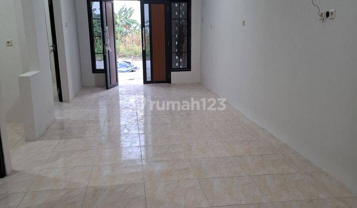 Rumah Baru Siap Huni Dekat Sekolah di Tlogomulyo Pedurungan