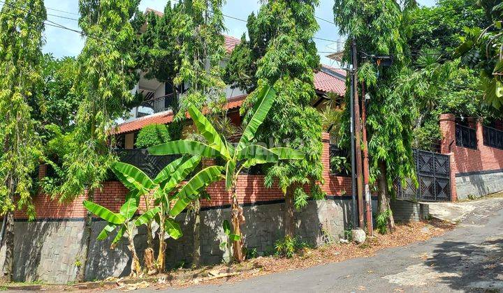 Rumah Hook American Classic Kolam Renang Bukitsari Banyumanik 2