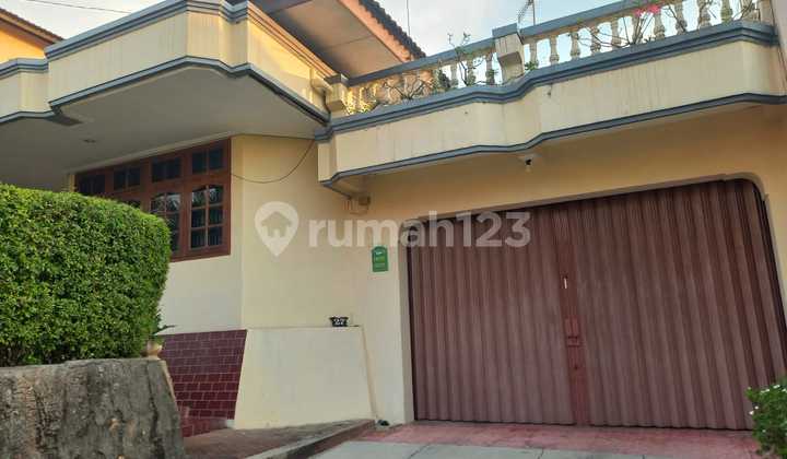 Rumah Megah di Jalan Utama Kalibanteng Kidul Semarang Barat 2