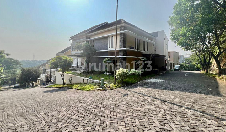 Rumah Megah View Kota Semarang di Pandanaran Hills Tembalang 1