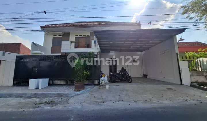 Rumah Megah dijual ada di jalan utama dekat Kampus Undip Tembalang 2