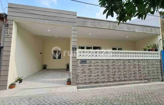 Rumah Bebas Banjir di Tanahmas Semarang Like New Siap Pakai