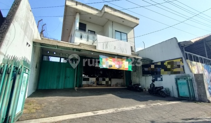 For sale: Shop house and business premises at Majapahit Raya Pedurungan 1