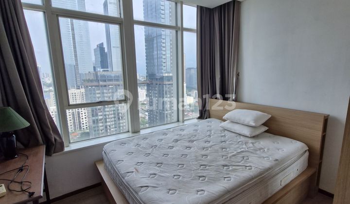 Sewa Apartemen Thamrin Residence 2 Bedroom Lantai Tengah Furnish