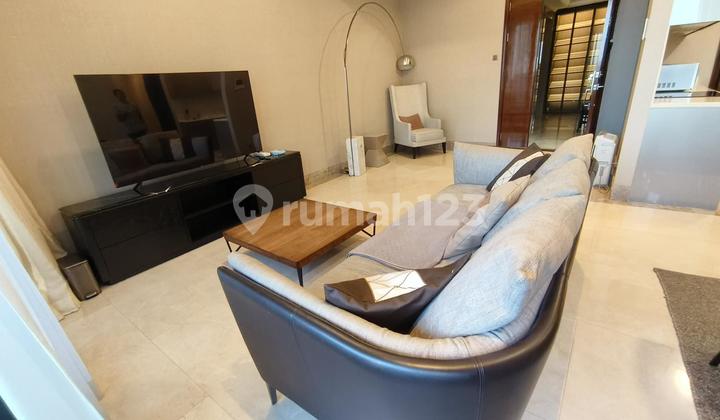 Sewa Apartemen District 8 Senopati 3 Bedrooms Lantai Tinggi 2