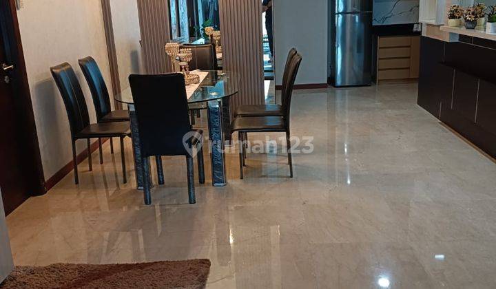 Sewa Apartemen Casa Grande 3 Bedroom Private Lift Furnished 2