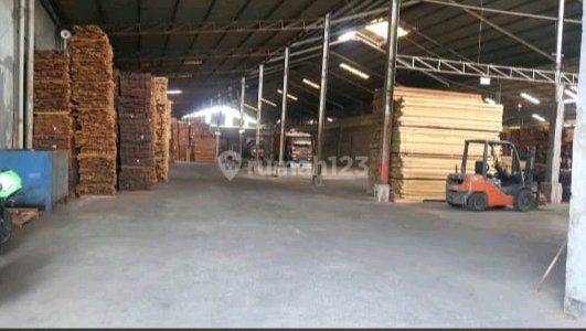 Gudang Mayjen Sungkono Kebomas Gresik Murah DAV.A272 2
