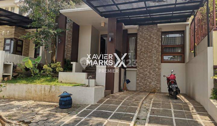 Rumah Semi Furnish Cantik Kualitas Premium di Villa Puncak Tidar Malang 1