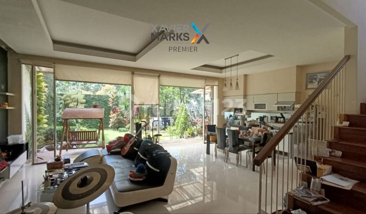 Luxury House in the Elite Area of Araya Golf Malang 2