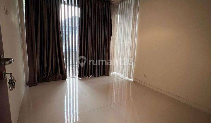 Rumah Mewah Dijual di Citrasun Garden 4