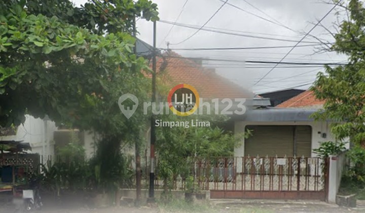 Dijual rumah strategis di Karangwulan 1