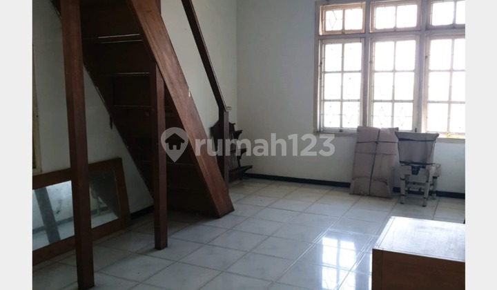 Rumah Bagus di KEdungmundu Raya Semarang 2