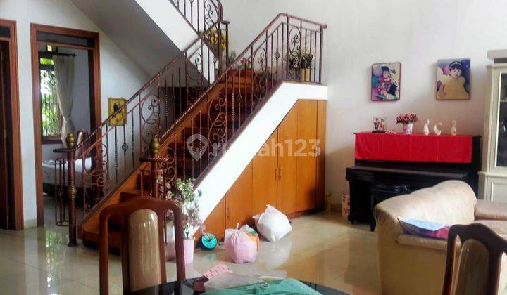 Rumah Bagus di Jl Mangga Sayap Riau Pusat Kota Bandung 1