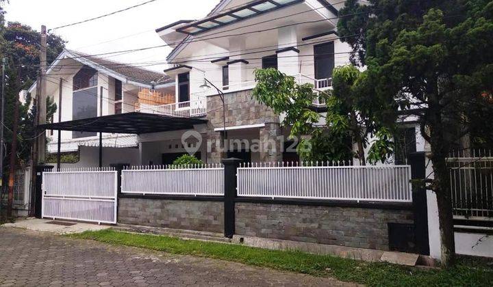 Rumah Lux Modern di Jl Sutami Sayap Sukajadi Bandung Kota 1