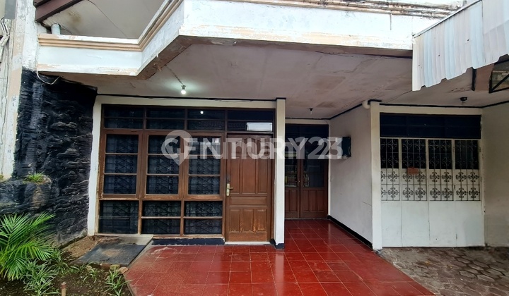 Rumah Hitung Tanah Pusat Kota di Kembar Baru Bandung