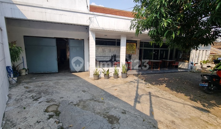 Rumah Luas dengan Area Produksi Usaha Jl Industri Dalam Bandung