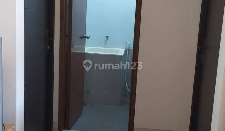 Di JUAL / DI SEWAKAN  Rumah nyaman semi furnished 1 lantai. 2