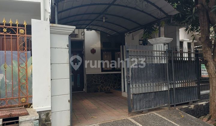 Affordable House in Pondok Kelapa Area, East Jakarta Affordable House in Pondok Kelapa Area, East Jakarta