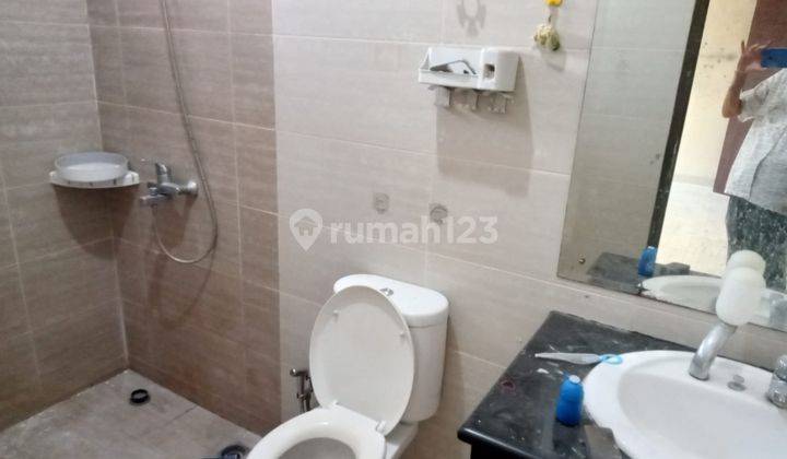 Disewakan Rumah 2 Lantai di Cluster Taman Sari, Harapan Indah Bekasi 2