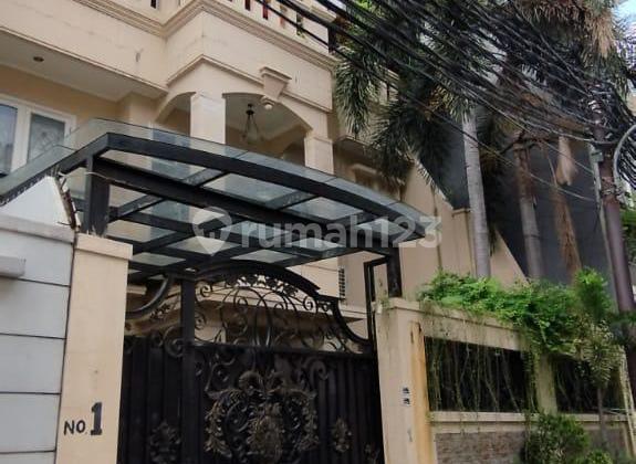 Rumah Mewah Megah Daerah Cideng Jakarta Pusat 1