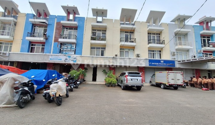 Shop House in Harapan Indah Area, Bekasi Shop House in Harapan Indah Area, Bekasi