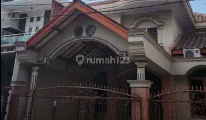 di Sewakan Rumah Daerah Boulevard Hijau Harapan Indah Bekasi 2