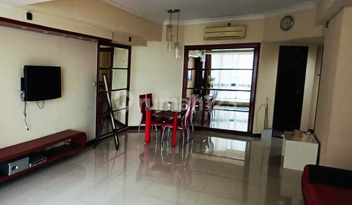 Dijual 1.6M, Fully Furnished 2 Bedroom 88M2, Middle Floor, Taman Anggrek Condominium