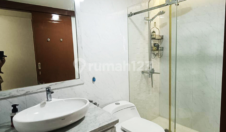 Fully Furnished Taman Anggrek Condominium 2 Bedroom, Low Floor, City View 2
