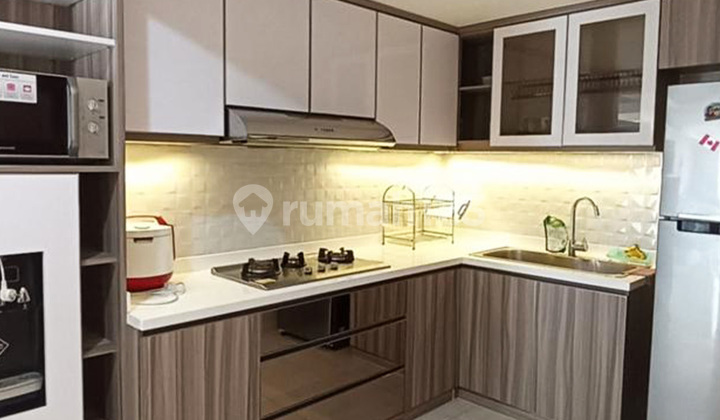 Disewa Fully Furnished 130Jt Pertahun, Corner Unit, Taman Anggrek Condominium 2