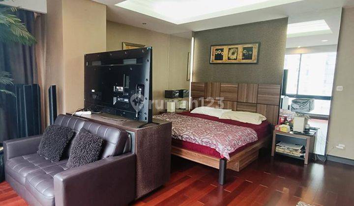 Dijual Fully Furnished, Taman Anggrek Condominium 3 Bedroom, Middle Floor 2