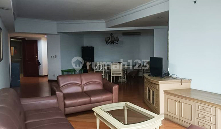 For Rent Taman Anggrek Condominium Fully Furnished 3 Bedrooms 146m2, High Floor