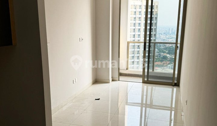Taman Anggrek Residences Semi Furnished, 2 Bedroom, High Floor, Pool View