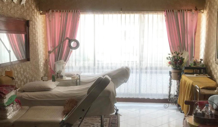 Taman Anggrek Condominium 2 Bed, Semi Furnished, Low Floor, Pool View