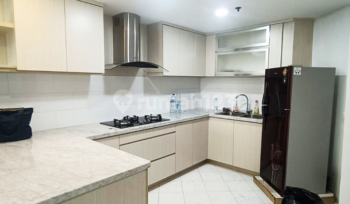 Fully Furnished Taman Anggrek Condominium 2 Bedroom, Low Floor, City View