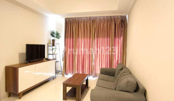 Sewa Fully Furnished Taman Anggrek Residences 2 Bed + 1, 99sqm = 135juta/tahun, Low Floor, Pool View 1