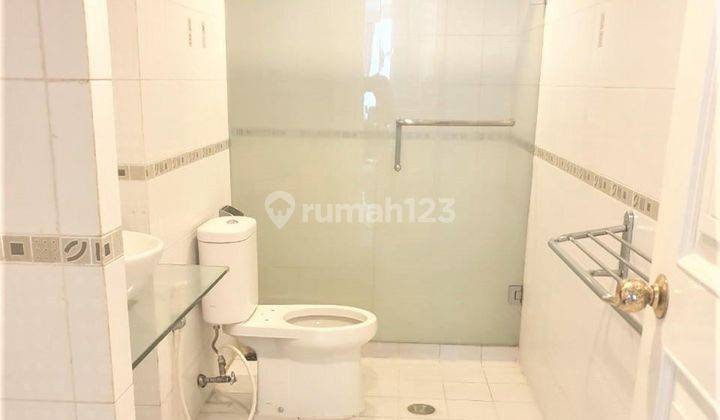 Dijual Taman Anggrek Condominium, Fully Furnished 3 Bedroom, Lantai Bawah 2