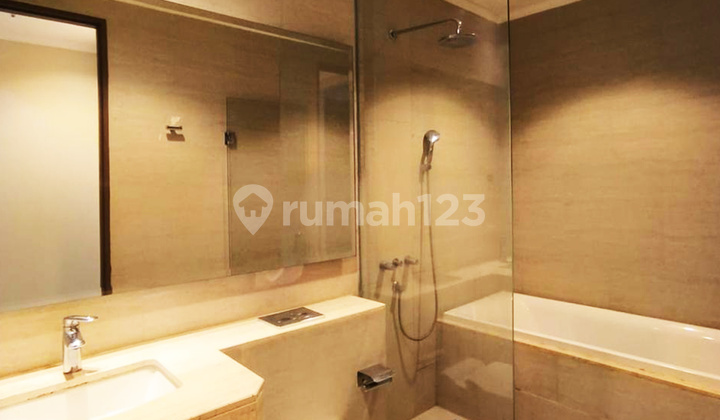 Sewa Fully Furnished Taman Anggrek Residences 2 Bed + 1, 99sqm = 135juta/tahun, Low Floor, Pool View 2