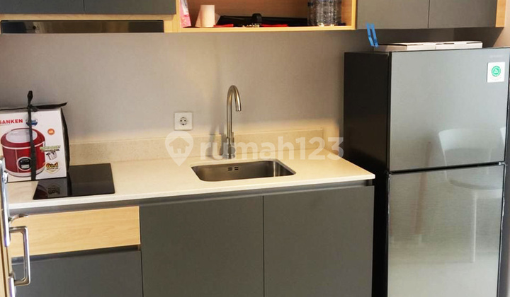 Rent Fully Furnished 2 Bedroom, High Floor, Pool View at Taman Anggrek Residences 2